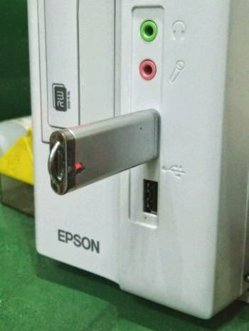 Usbメモリを使うときの基本的な注意事項 親の言葉とナスビの花は