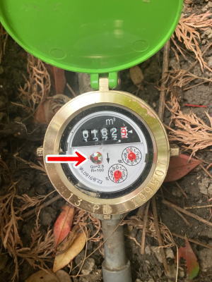 水道メーターのパイロットは回らない